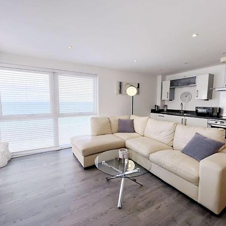 Stylish Seaview One-Bedroom Apt Swansea Dış mekan fotoğraf